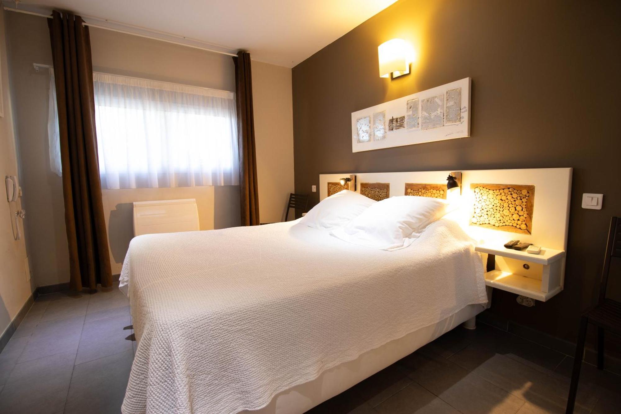 Athena Motel 圣艾格夫 外观 照片