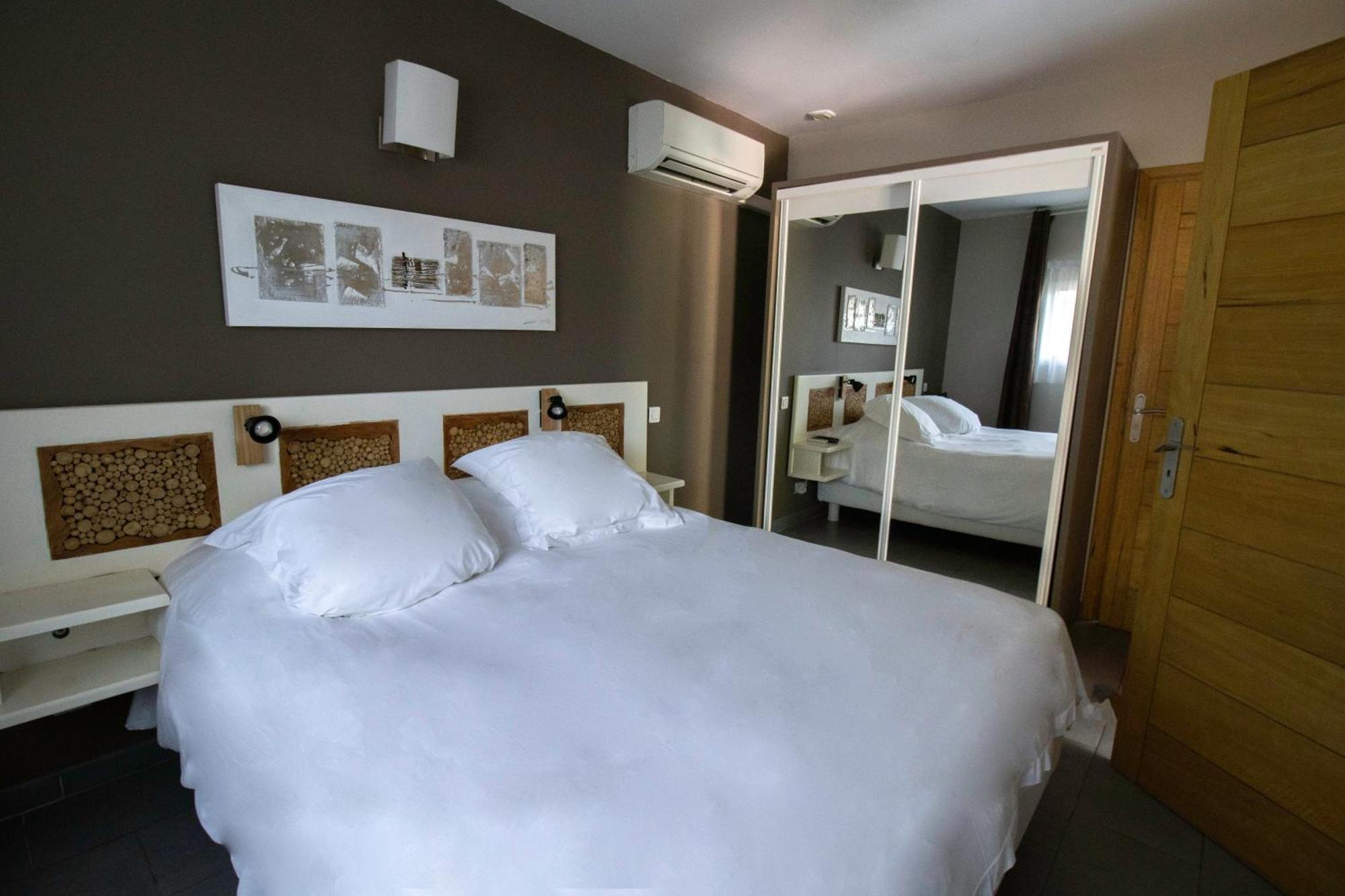 Athena Motel 圣艾格夫 外观 照片